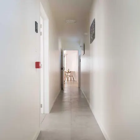 Brussels Airport - South Apartment